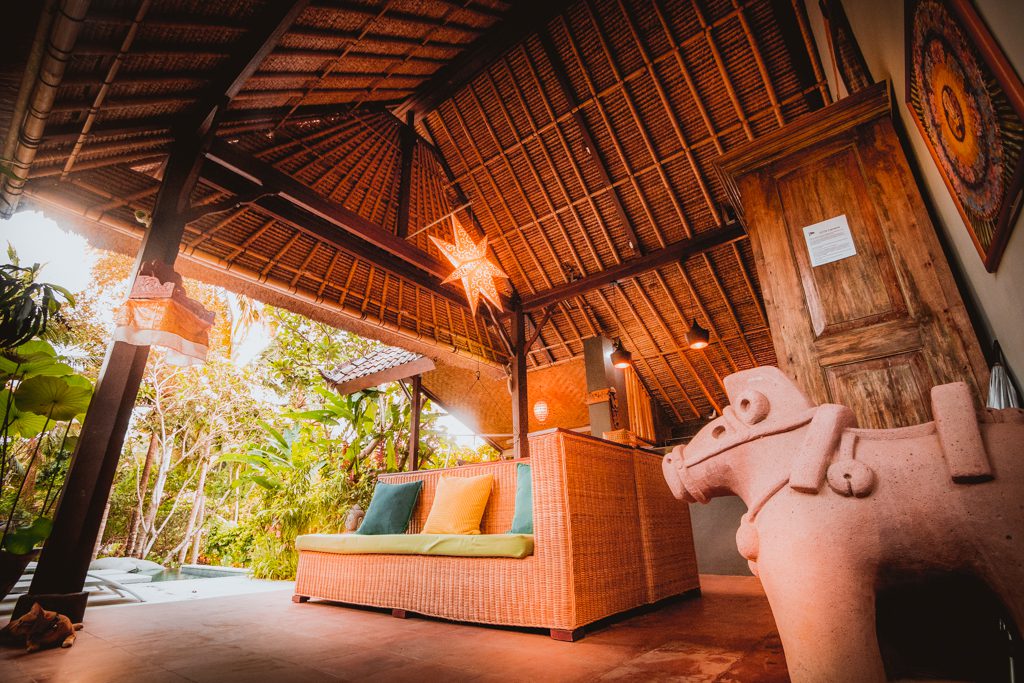 villa rental near yoga barn ubud living room